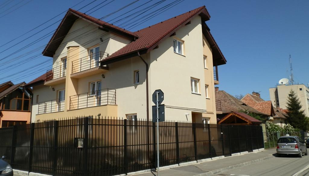 Apartamento Garsoniera Strada Bucegi Sibiu Habitación foto